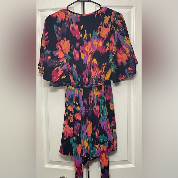 *SOLD* New with tags floral dress. - Picture 3 of 3